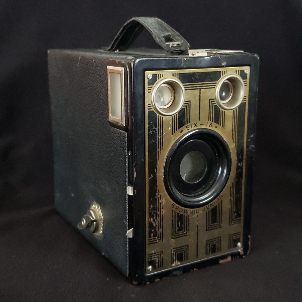 Vintage Eastman Kodak Six-Sixteen 616 Brownie Junior Box Camera